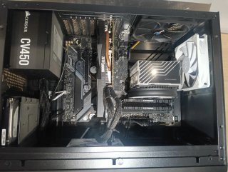 Ordenador de sobremesa AeroCool Negra y Plateada
