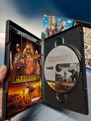 7 videojuegos para PC, todos con sus instrucciones originales.