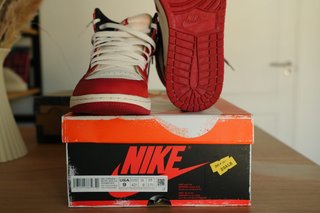 Air Jordan 1 High OG Lost & Found Chicago
