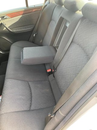Mercedes-Benz 220 2001