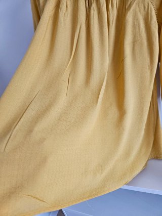 Blusa Stradivarius amarilla talla M