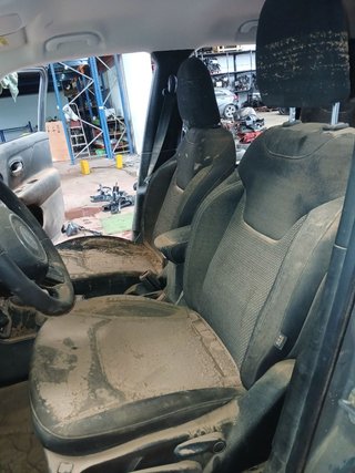JUEGO ASIENTOS COMPLETO Jeep Renegade (BU)(2014->)
