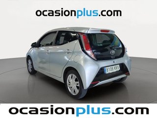 Toyota Aygo 1.0 70 x-play 51 kW (69 CV)