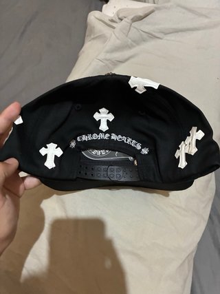Gorra Chrome Hearts Negra y Plateada