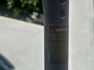 Patinete eléctrico ODYS (Alemania)