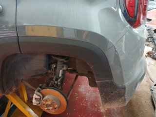 ALETIN TRASERO IZQUIERDO Jeep Renegade (BU)(2014->)