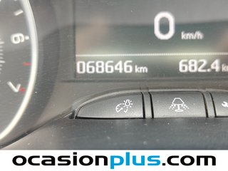 Peugeot 2008 VTI 82 Active 60 kW (82 CV)