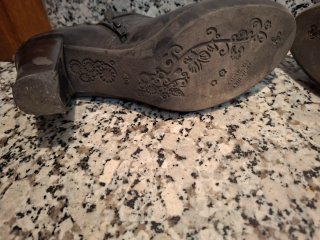 Botines de mujer negros NB