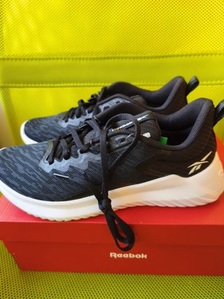 Zapatillas Reebok Nuevas Talla 40