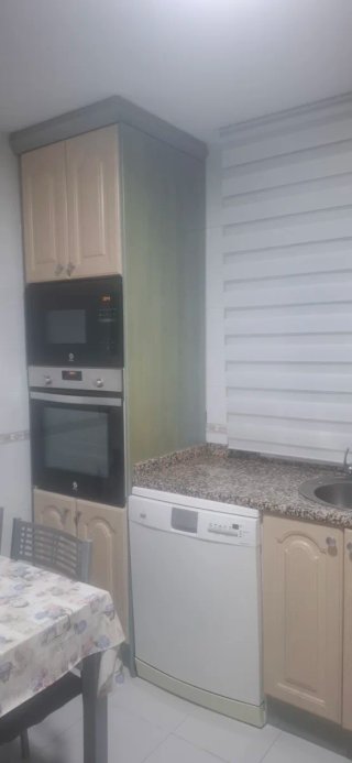 Cocina con encimera de granito