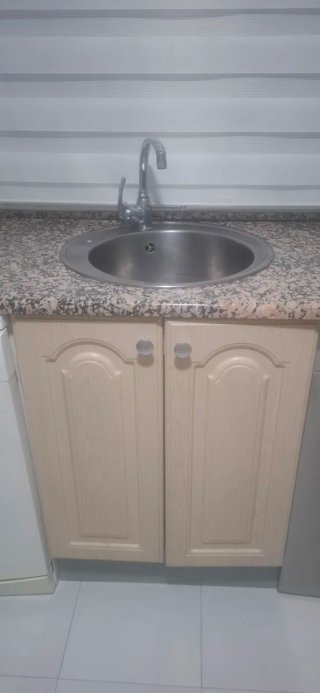 Cocina con encimera de granito