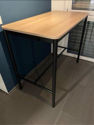 Mesa alta IKEA TOMMARYD + 2 taburetes STIG