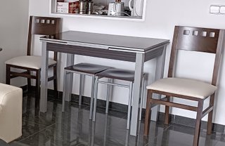 Mesa de cocina madera y cristal
