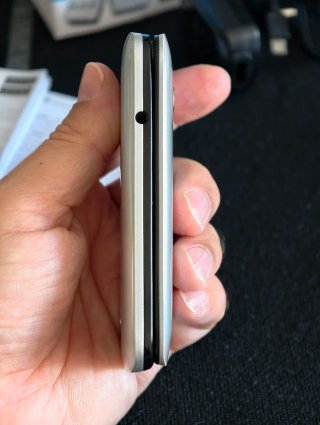 Teléfono Móvil Alcatel 2051D