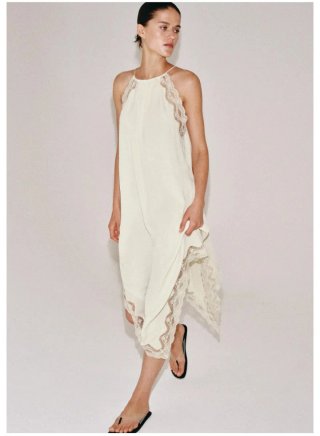 Vestido Zara Beige con etiqueta