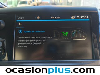 Peugeot 2008 BlueHDi 100 Allure 74 kW (100 CV)
