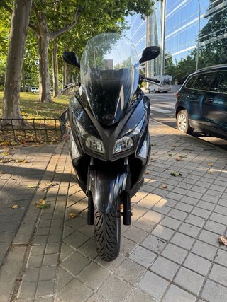 Kymco Grand Dink 125 Maxi Scooter