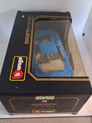 Bugatti EB 110 1991 Bburago cod.3035 1:18.Nuova.