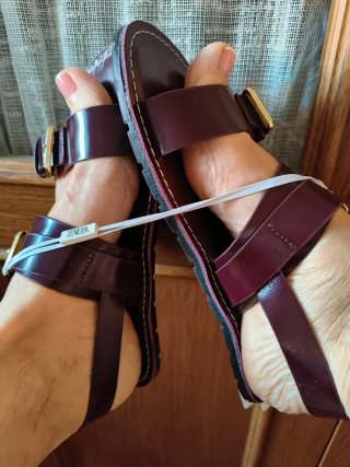 Sandalias Zara Piel Hebilla Dorada