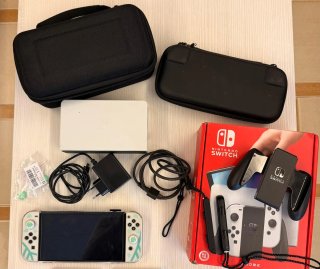 Nintendo Switch OLED Bianca e Nera