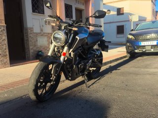 Honda CB 125 R 14cv 2020 - 13.000 km