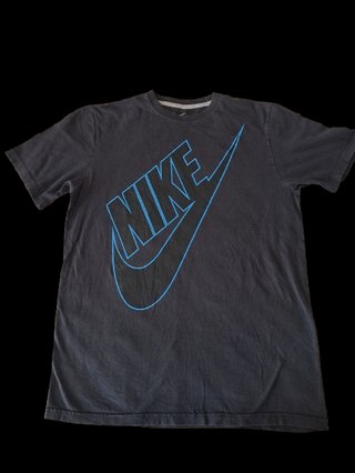 Camiseta manga corta Nike negra con logotipo