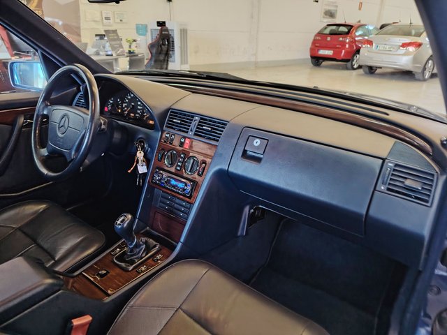Mercedes-Benz Clase C 1995