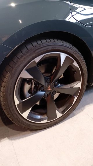 CUPRA Leon Sportourer ehybrid 2025