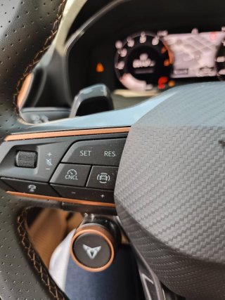 CUPRA Leon Sportourer ehybrid 2025