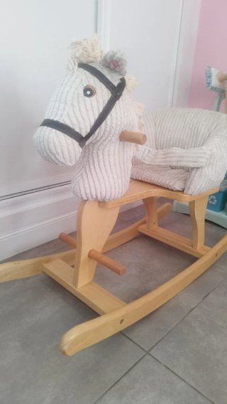 Caballo balancín y mecedora infantil