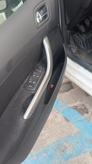 Peugeot 308 2013