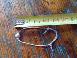 Braccialetto con perla colore rosa