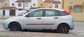 Ford Focus 1.6 16V 100 CV Gasolina 5 puertas · Año