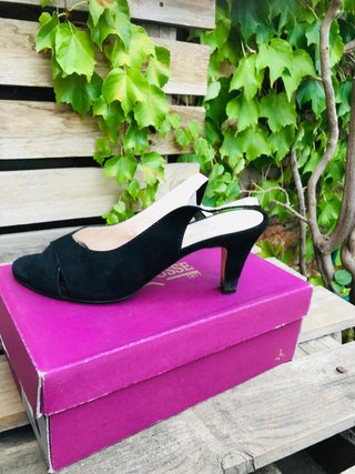 Zapatos de tacón Lottusse negros