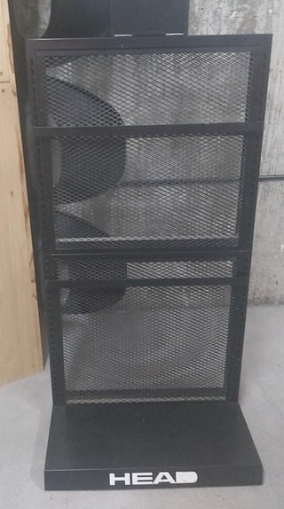 EXPOSITOR PROFESIONAL ESTANTERÍA LED DEPORTE