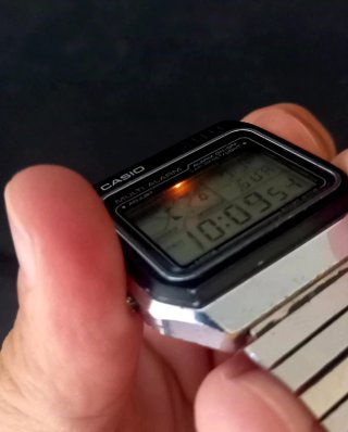 Lotto due orologi Casio MM-400