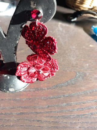 Orecchini Pendenti Rossi a Fiore con Strass - Alta