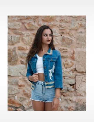 Chaqueta vaquera bordada