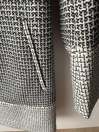 Blazer tres cuartos H&M blanco y negro