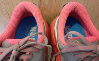 Zapatillas Hoka Gris y Rosa Talla 41
