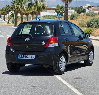 Toyota Yaris 2011