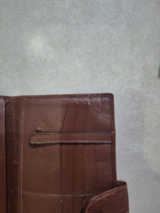 Cartera monedero de cuero marrón