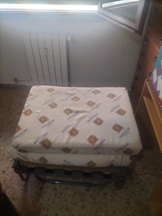 Cama turca plegable metálica y madera