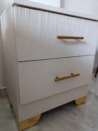 Mesita de noche madera y metal