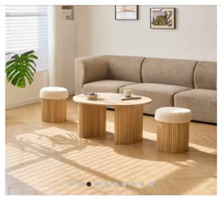 Tavolo da centro in legno e 2 pouf in lana NUOVO