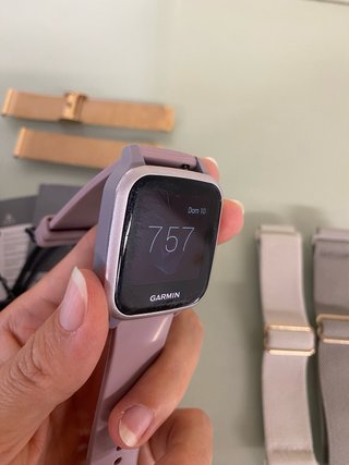 Garmin Venu Sq GPS Smartwatch lavanda