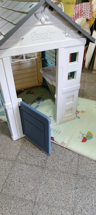 Casita infantil Smoby   medidas alto 1,30 ancho
