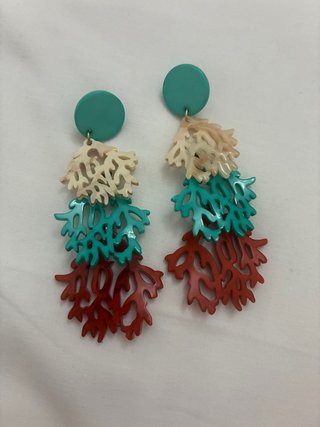 Pendientes largos coral triple
