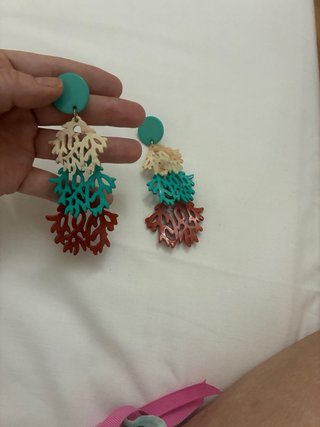 Pendientes largos coral triple