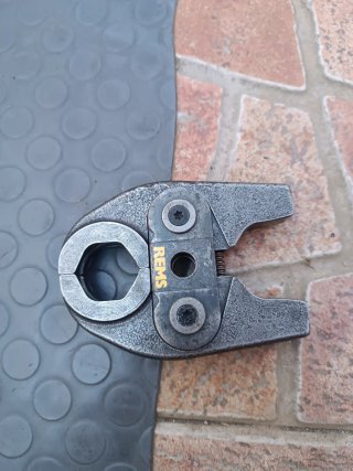 MORDAZA REMS MINI V28
